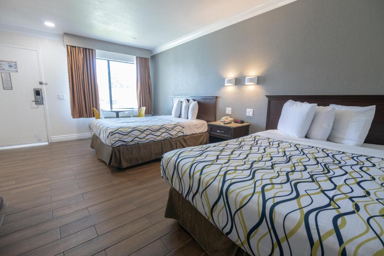 Hospitality Inn San Bernardino Eksteriør bilde